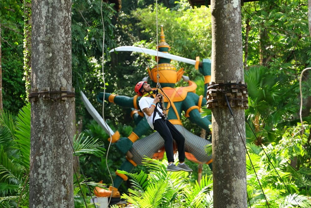 World C+ zipline adventure in the rainforest